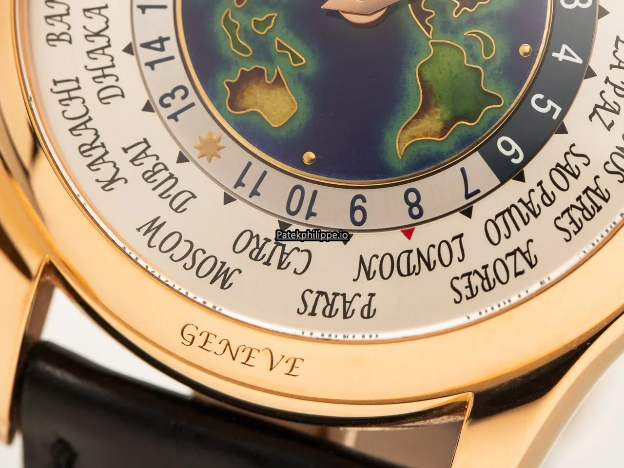 Alternative view of Patek Philippe Complications 5131r-010 39.5MM Rose Gold Case Automatic Movement