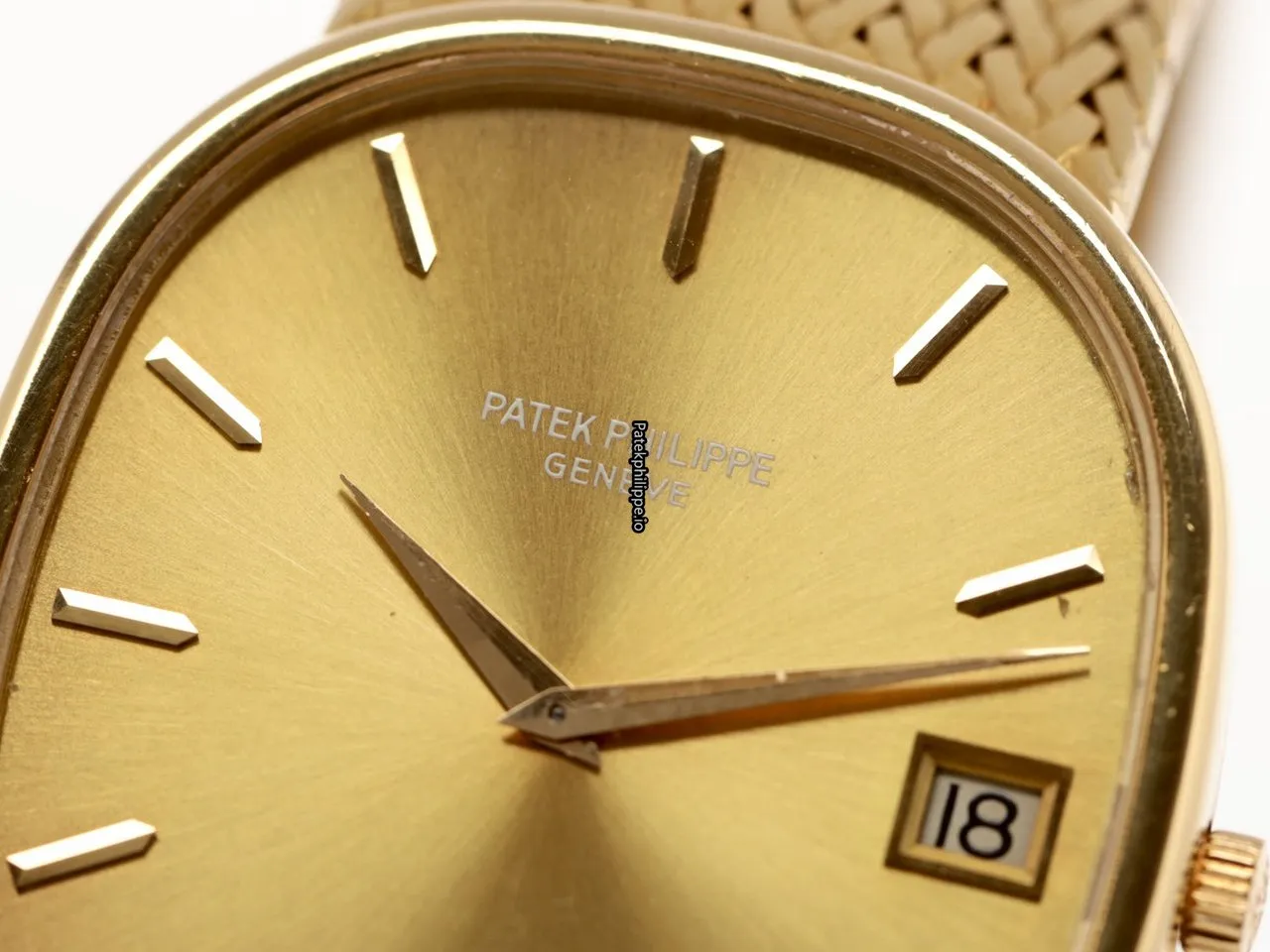 Patek Philippe Golden Ellipse 3605 33x38MM Yellow Gold Case Automatic