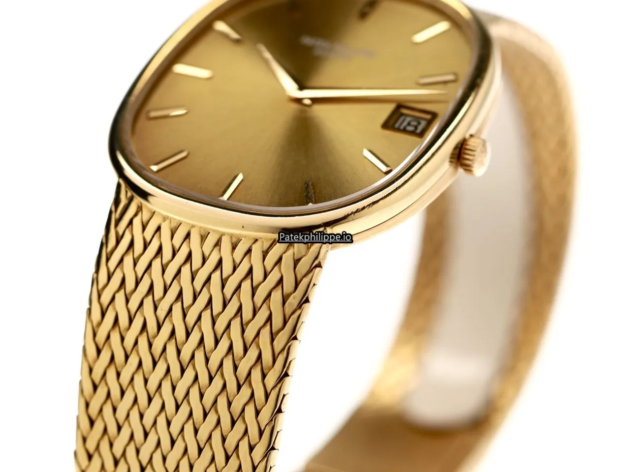 Alternative view of Patek Philippe Golden Ellipse 3605 33x38MM Yellow Gold Case Automatic