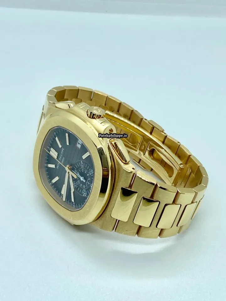 Alternative view of Patek Philippe Nautilus 5980/1r-001 40.5MM Rose Gold Case Automatic