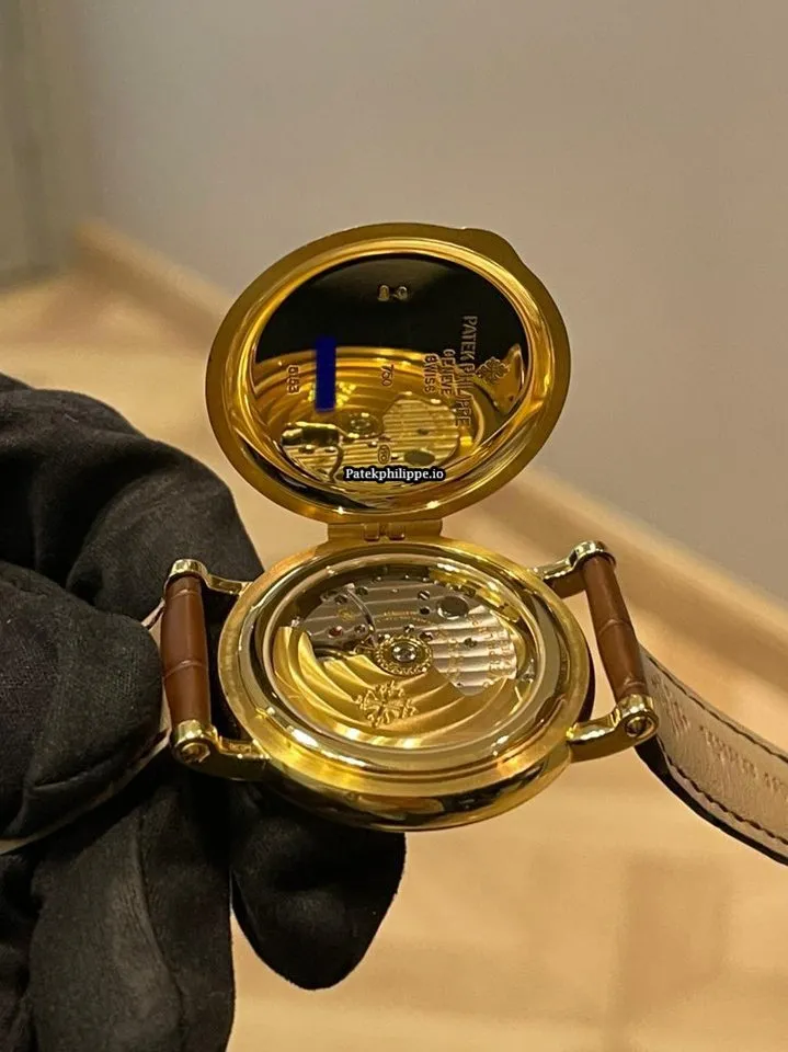 Alternative view of Patek Philippe Calatrava 5153j-001 38MM Yellow Gold Case Automatic