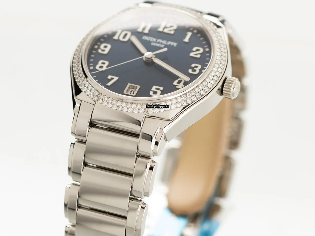 Alternative view of Patek Philippe Twenty-4 7300/1200a-001 36MM Steel Case Automatic