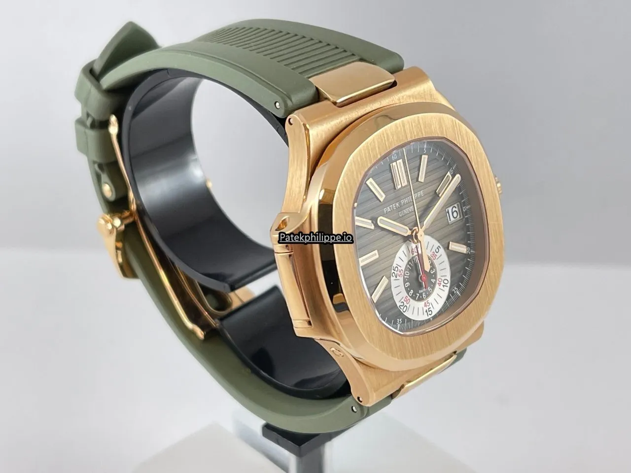 Alternative view of Patek Philippe Nautilus 5980r-001 40.5MM Rose Gold Case Automatic