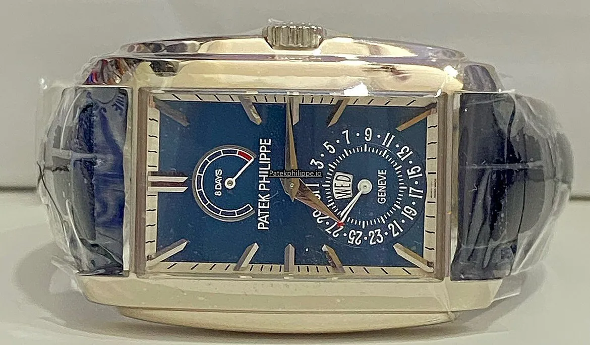 Patek Philippe Gondolo 5200g-001 32.4x46.9MM White Gold Case Manual Winding