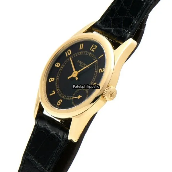 Alternative view of Patek Philippe Calatrava 5000j 33MM Yellow Gold Case Automatic