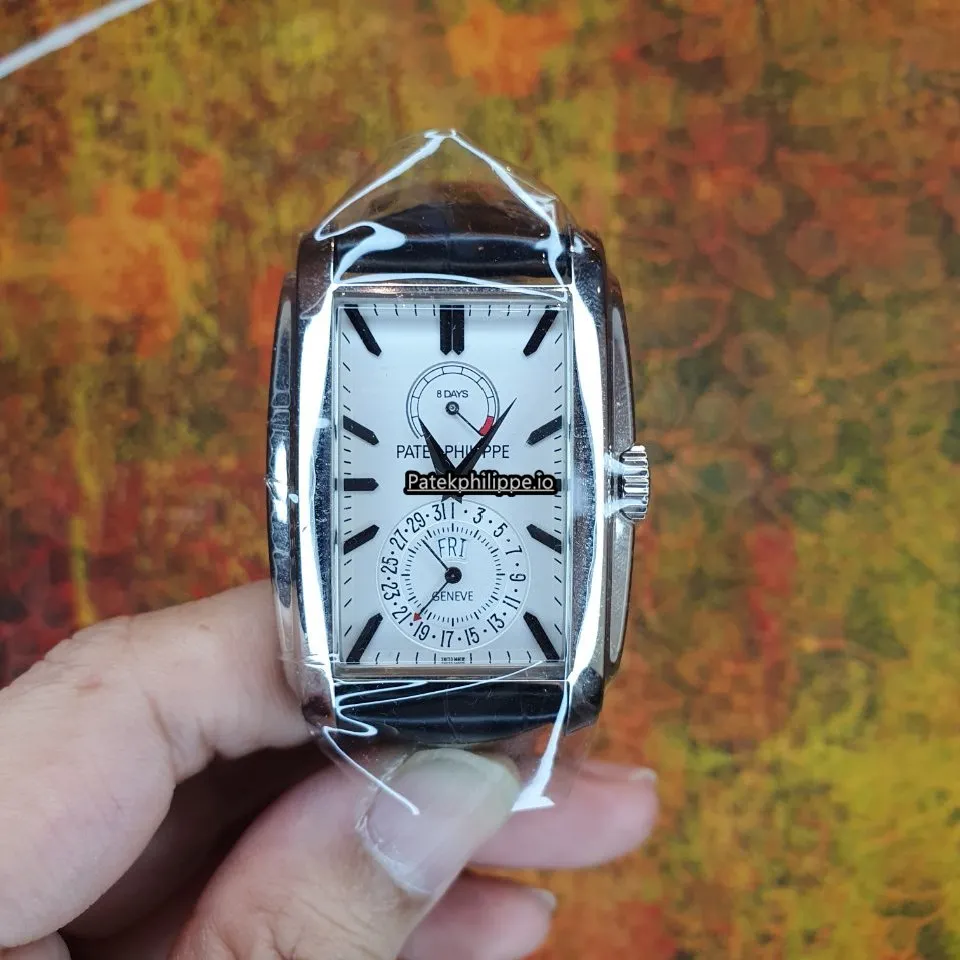Patek Philippe Gondolo 5200g-010 32.4x46.9MM White Gold Case Manual Winding