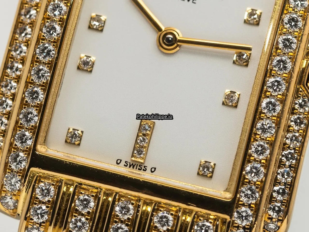 Alternative view of Patek Philippe Gondolo 4825/20 29x22MM Yellow Gold Case Quartz