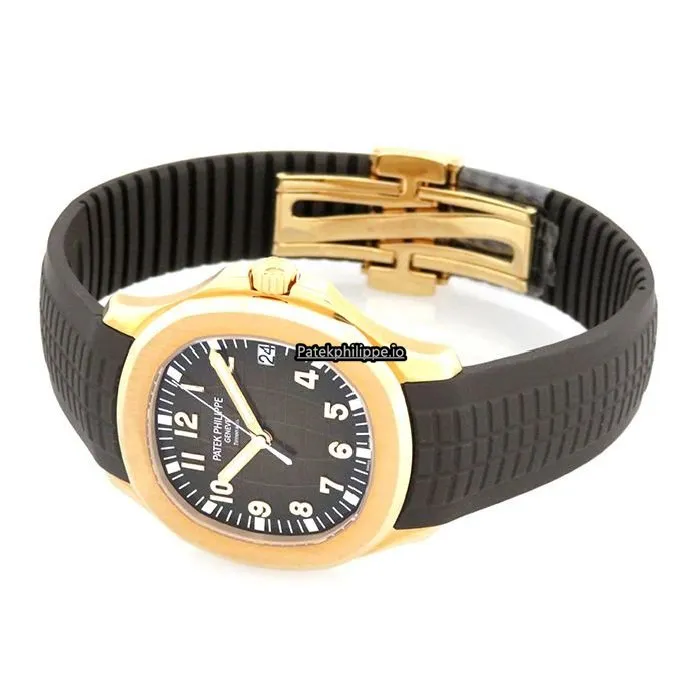 Alternative view of Patek Philippe Aquanaut 5167r-001 40MM Rose Gold Case Automatic