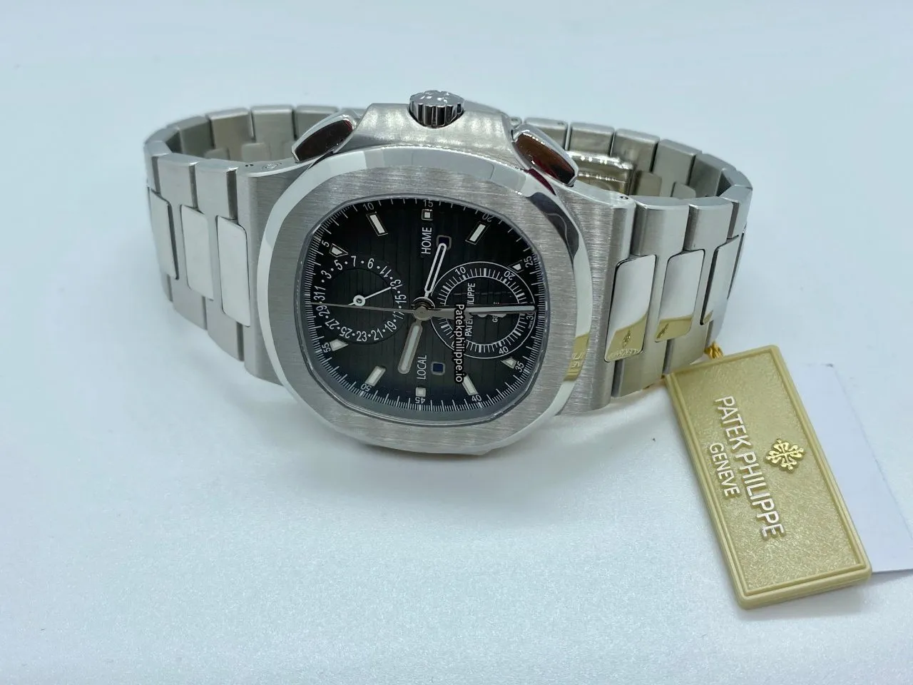 Alternative view of Patek Philippe Nautilus 5990/1a-001 40.5MM Steel Case Automatic