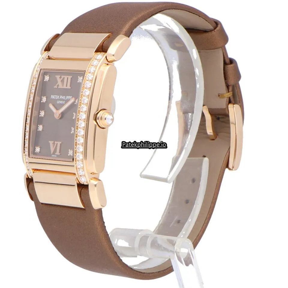 Alternative view of Patek Philippe Twenty-4 4920r-001 25.1x30MM Rose Gold Case Quartz