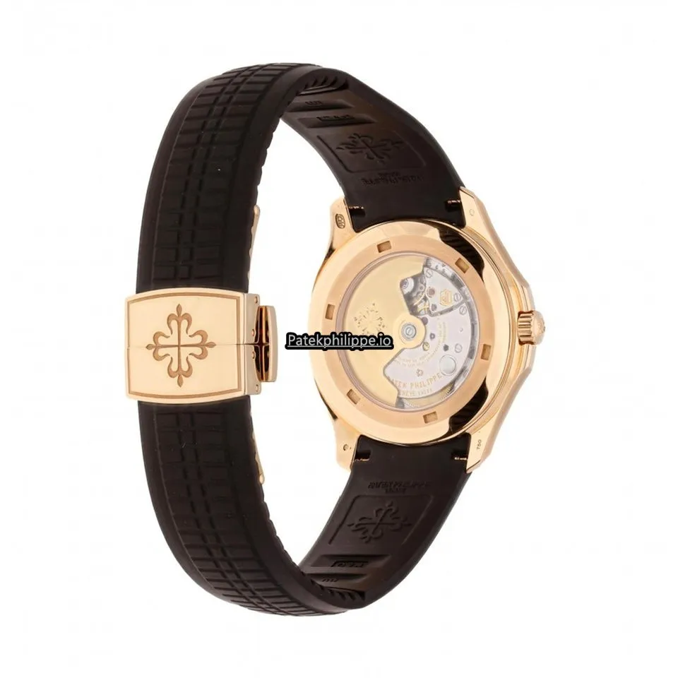 Alternative view of Patek Philippe Aquanaut 5167r-001 40MM Rose Gold Case Automatic