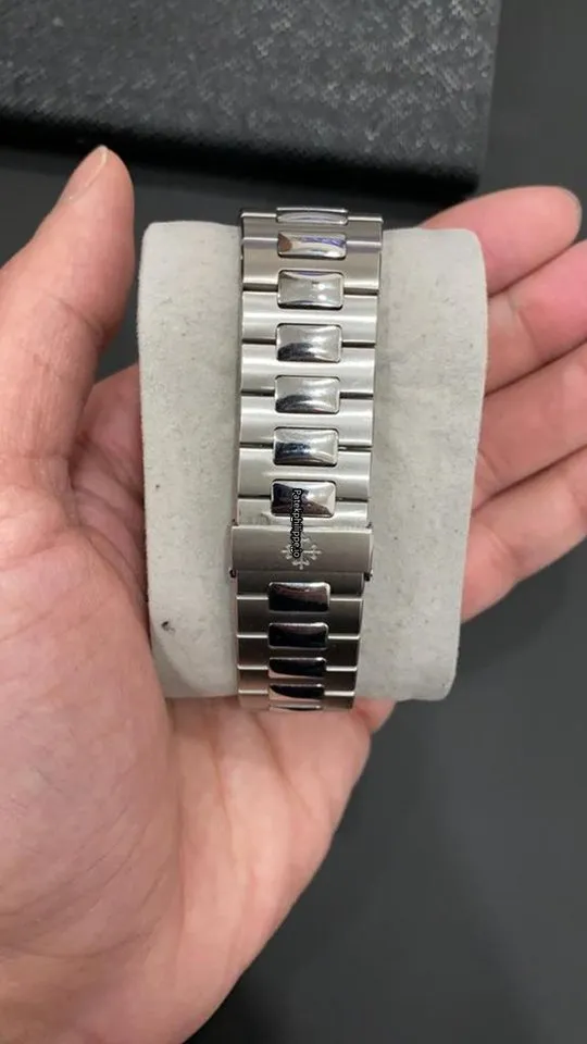 Alternative view of Patek Philippe Nautilus 5711/1a-010 40x38MM Steel Case Automatic