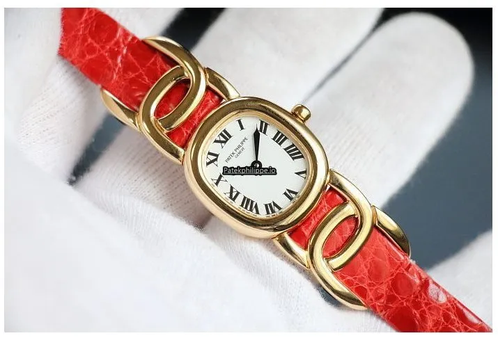 Alternative view of Patek Philippe Golden Ellipse 4830j 23x26MM Yellow Gold Case Quartz