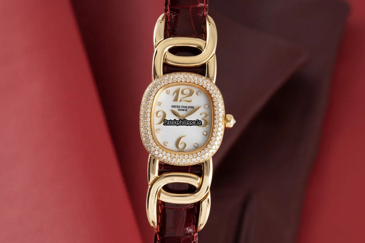 Patek Philippe Golden Ellipse 4831 25x23MM Yellow Gold Case Quartz