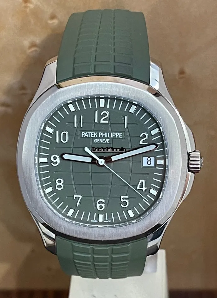 Patek Philippe Aquanaut 5168g-010 42.2MM White Gold Case Automatic