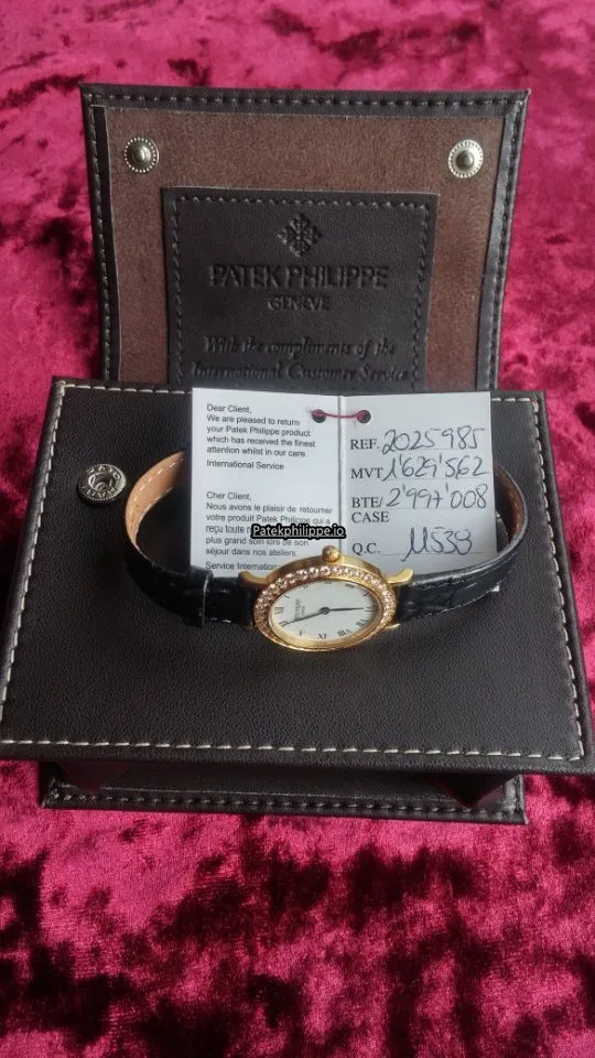 Alternative view of Patek Philippe Calatrava 4820j 26MM Yellow Gold Case Quartz