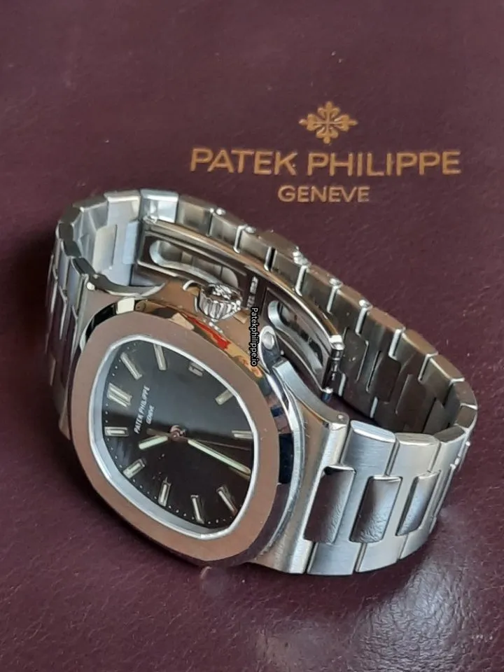 Patek Philippe Nautilus 5711 1a-001 40x38MM Steel Case Automatic