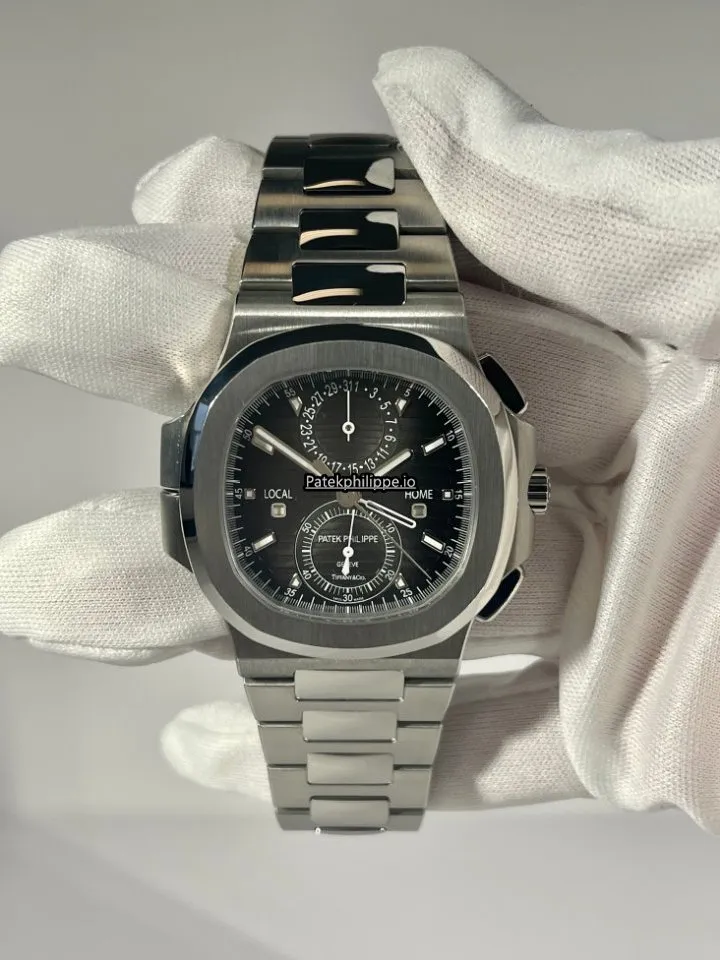 Patek Philippe Nautilus 5990/1a-001 40.5MM Steel Case Automatic
