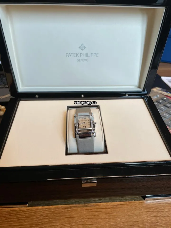 Alternative view of Patek Philippe Twenty-4 4920g-010 25x30MM White Gold Case Quartz