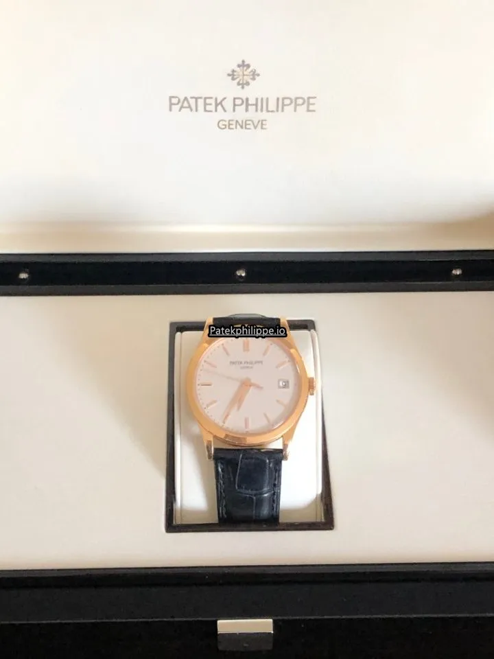 Alternative view of Patek Philippe Calatrava 5296r-010 38MM Rose Gold Case Automatic
