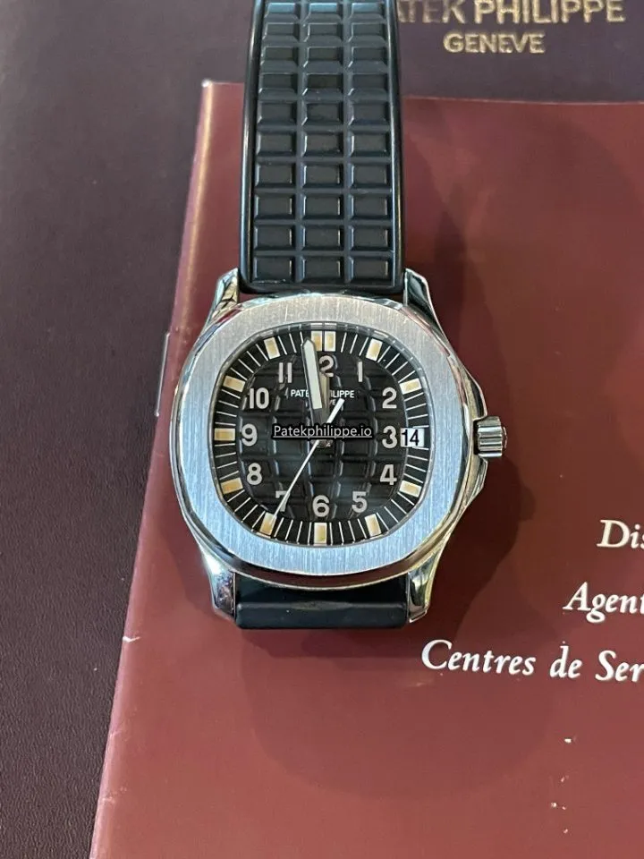 Alternative view of Patek Philippe Aquanaut 5066a-001 36MM Steel Case Automatic