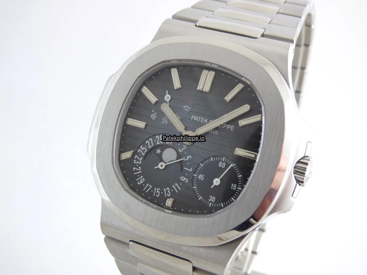 Patek Philippe Nautilus 5712/1a-001 41MM Steel Case Automatic