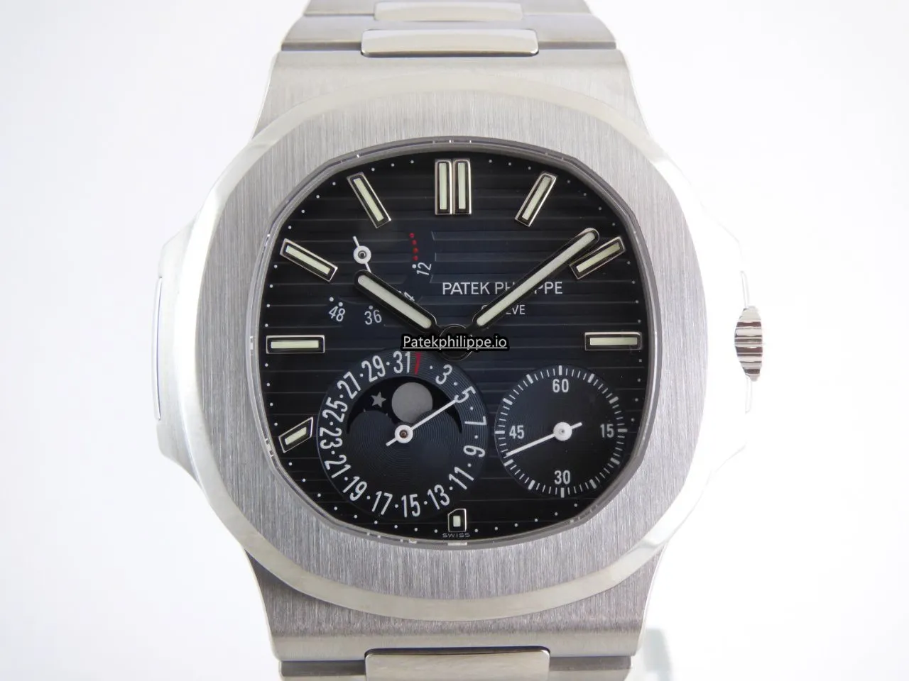 Alternative view of Patek Philippe Nautilus 5712/1a-001 41MM Steel Case Automatic