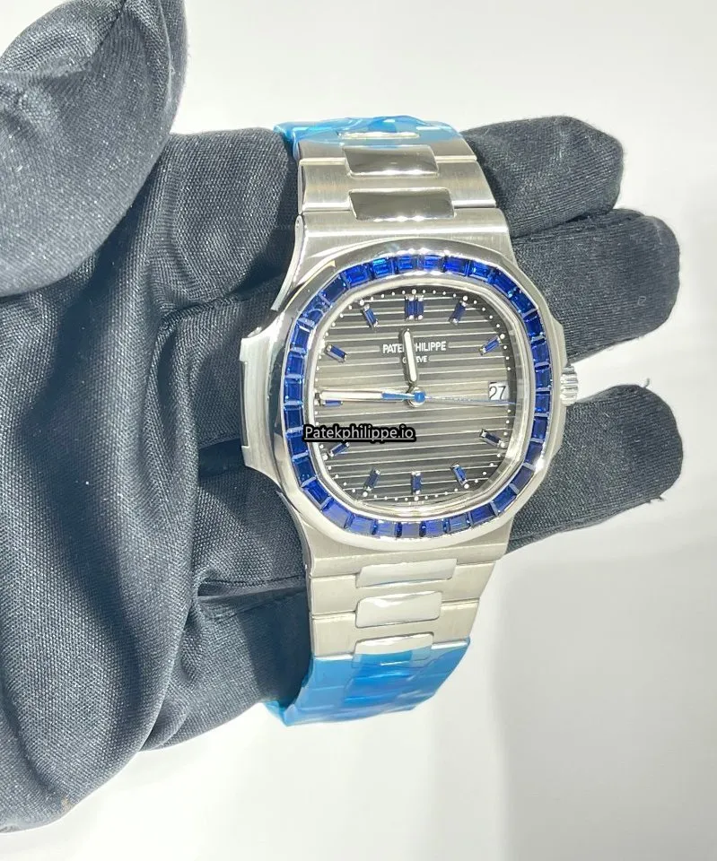 Alternative view of Patek Philippe Nautilus 5711/111p-001 40MM Platinum Case Automatic