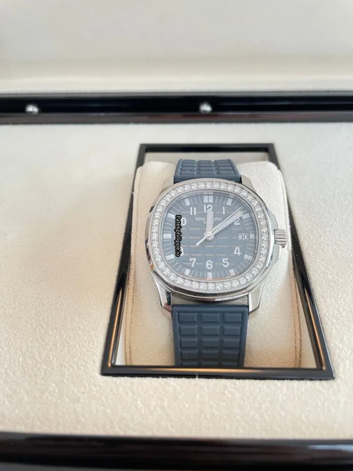 Patek Philippe Aquanaut 5067a-025 35.6MM Steel Case Quartz