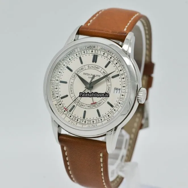Alternative view of Patek Philippe Calatrava 5212a-001 40MM Steel Case Automatic