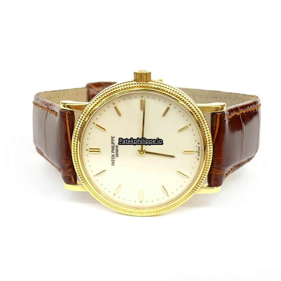 Alternative view of Patek Philippe Calatrava 3992 33MM Yellow Gold Case Automatic