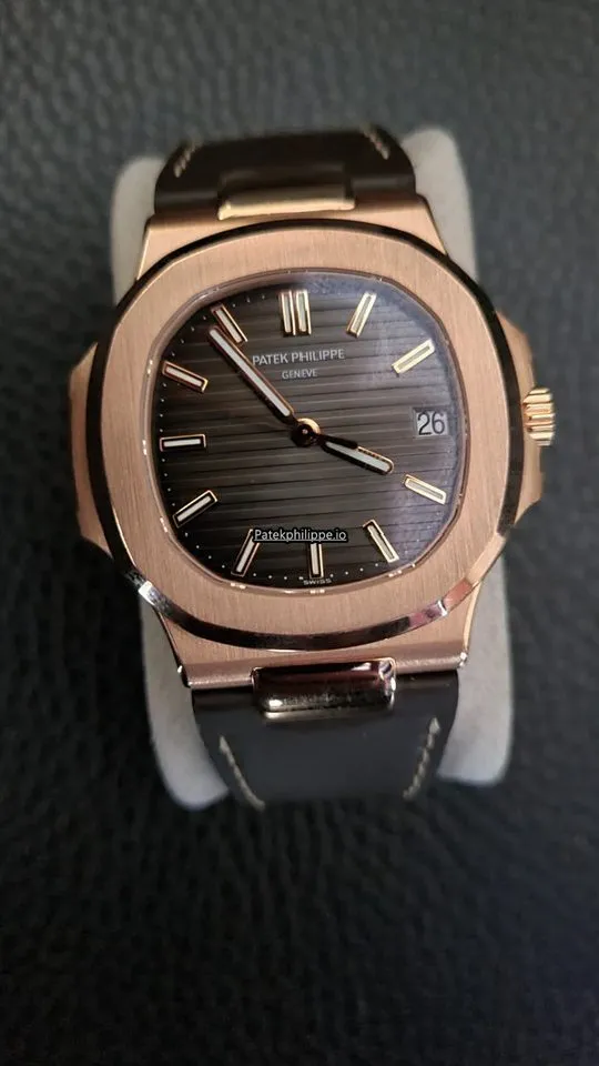 Patek Philippe Nautilus 5711r-001 40MM Rose Gold Case Automatic