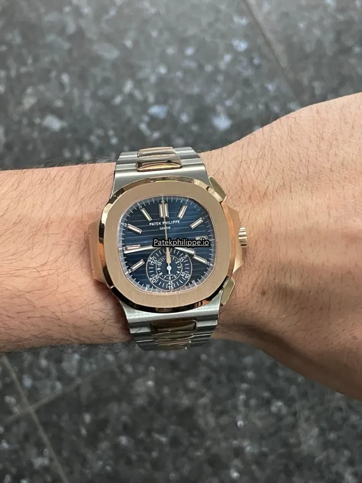Patek Philippe Nautilus 5980/1ar-001 40.5x38.5MM Gold/steel Case Automatic