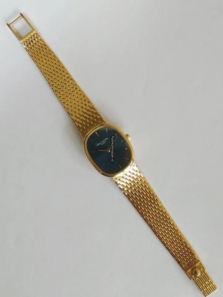 Alternative view of Patek Philippe Golden Ellipse 4226 23x28MM Yellow Gold Case Manual Winding