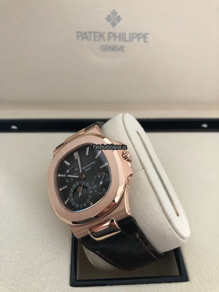 Alternative view of Patek Philippe Nautilus 5712r-001 40x38MM Rose Gold Case Automatic