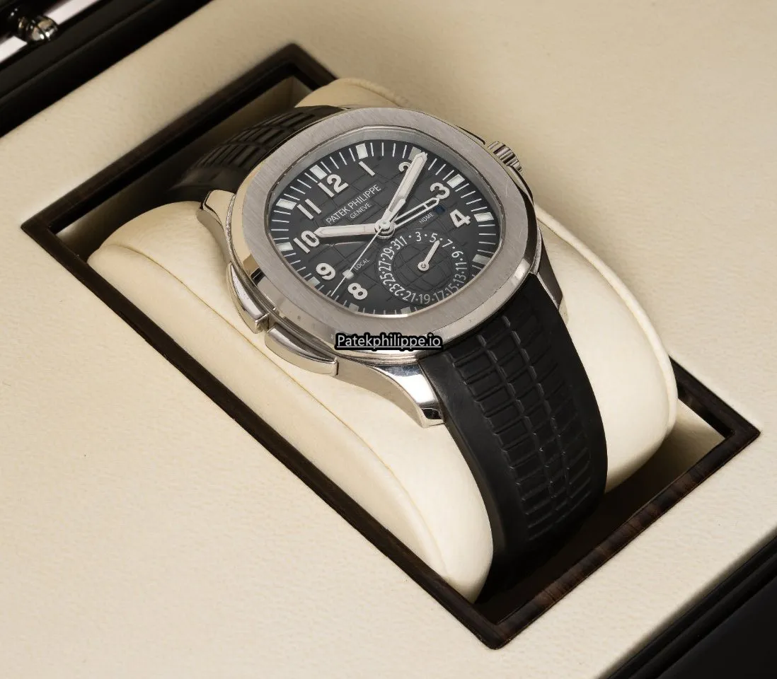 Patek Philippe Aquanaut 5164a-001 40.8MM Steel Case Automatic