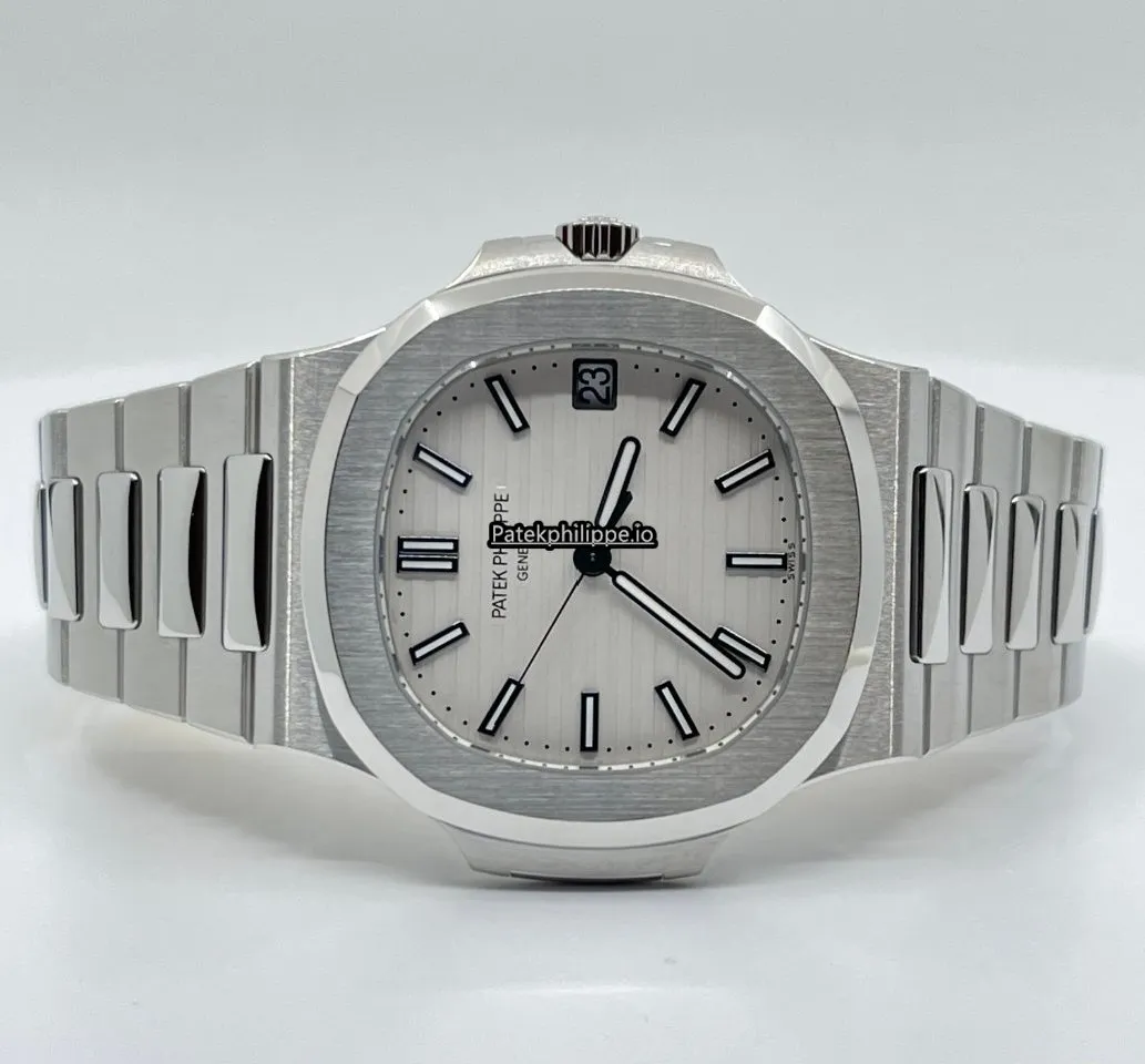 Patek Philippe Nautilus 5711/1a-011 40x38MM Steel Case Automatic