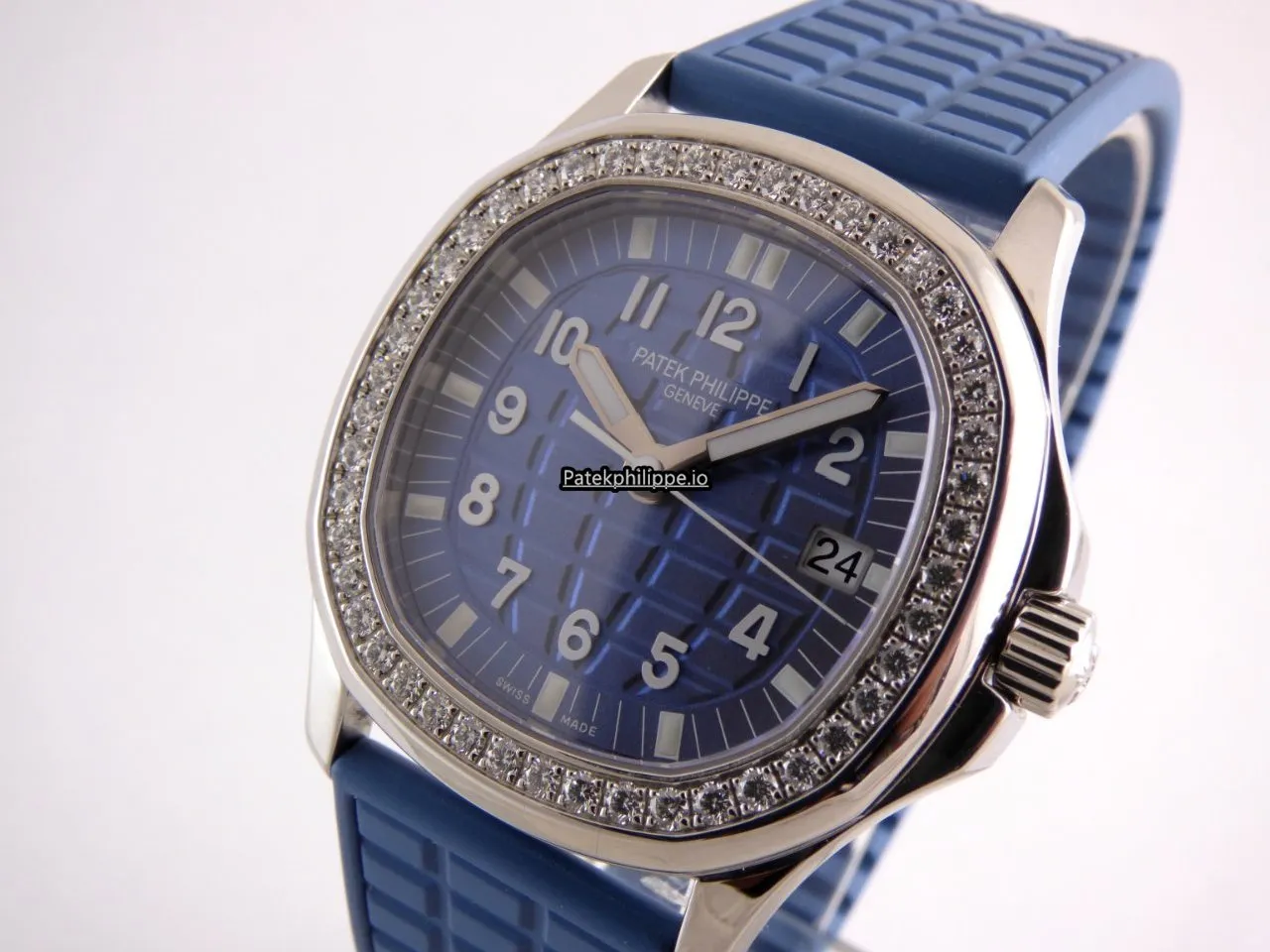 Patek Philippe Aquanaut 5067a-022 36MM Steel Case Quartz