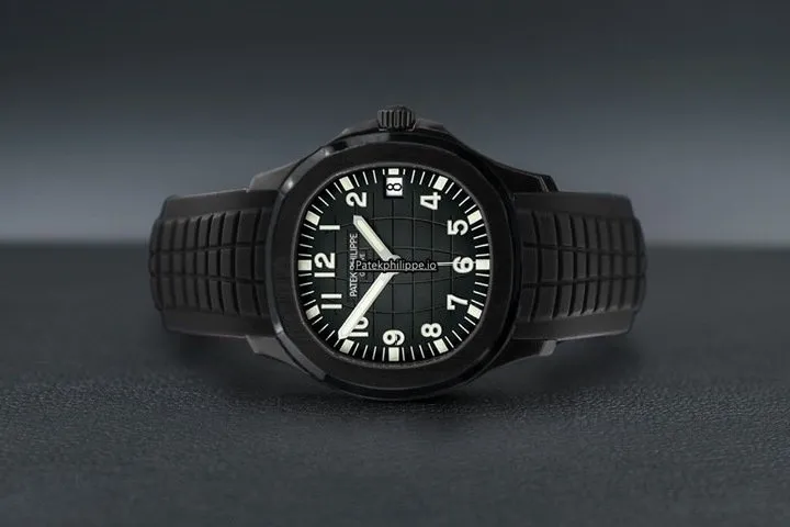 Alternative view of Patek Philippe Aquanaut 5167a 40MM Steel Case Automatic