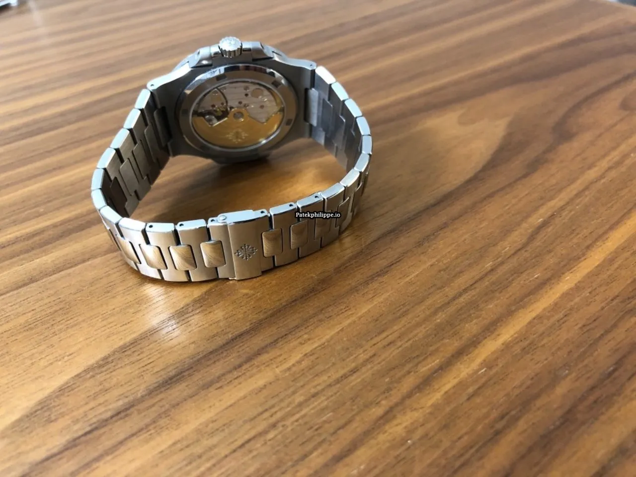 Patek Philippe Nautilus 5711/1a-010 40x38MM Steel Case Automatic