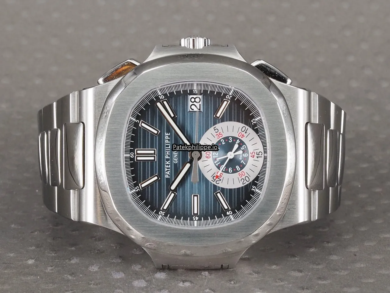 Patek Philippe Nautilus 5980/1a-001 40.5x44MM Steel Case Automatic