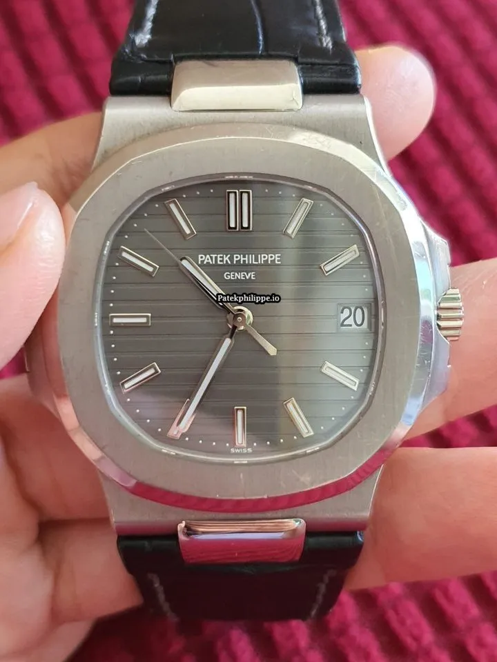 Patek Philippe Nautilus 5711g-001 40MM White Gold Case Manual Winding