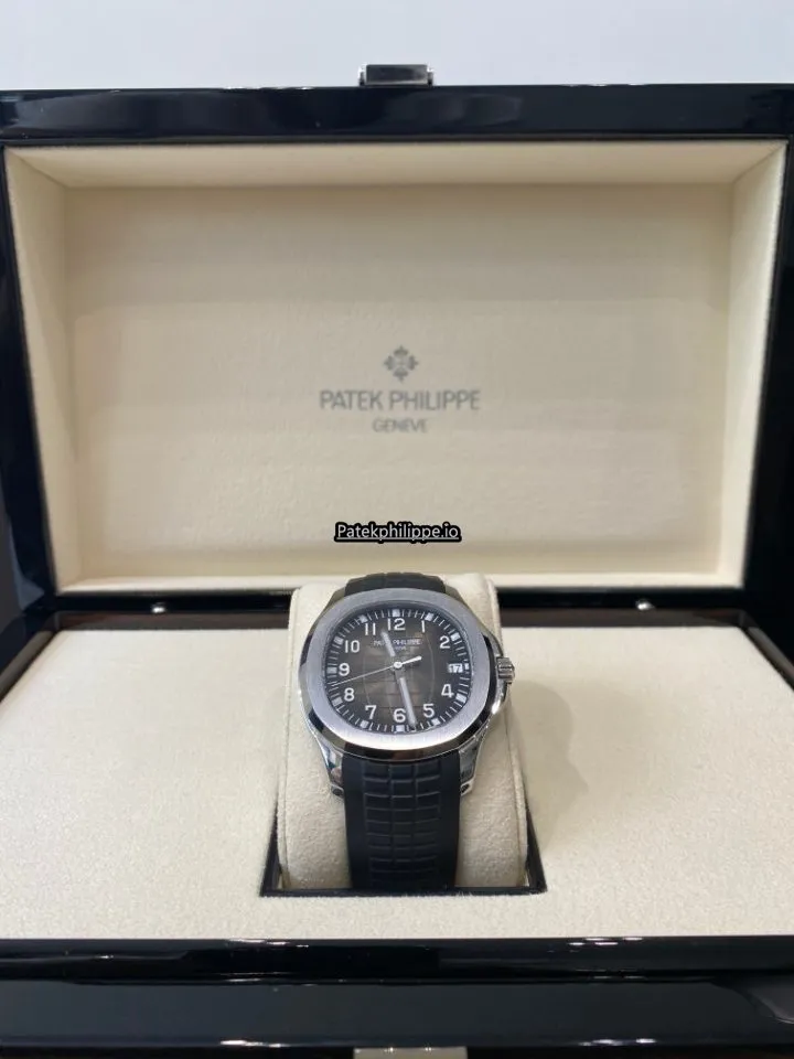 Patek Philippe Aquanaut 5167a-001 40MM Steel Case Automatic