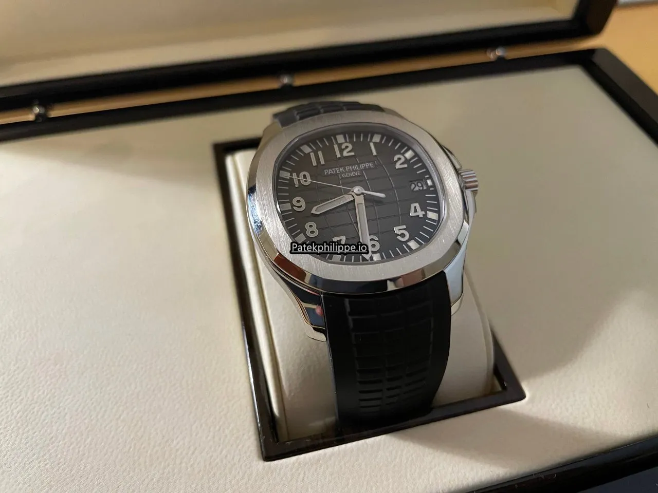 Patek Philippe Aquanaut 5167a-001 40MM Steel Case Automatic