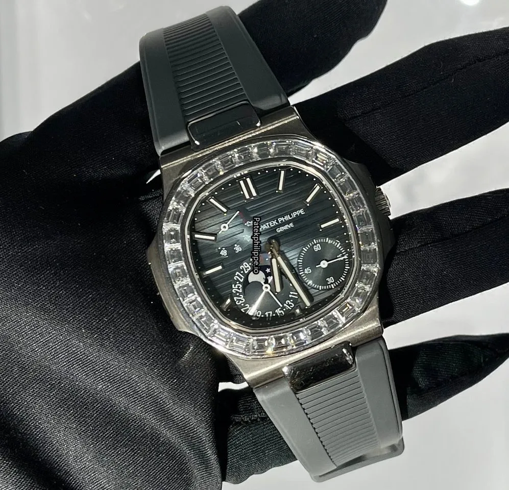 Patek Philippe Nautilus 5722g-001 40MM White Gold Case Automatic