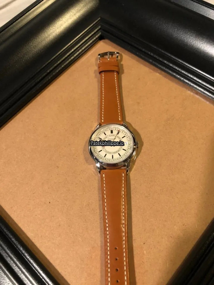 Alternative view of Patek Philippe Calatrava 5212a-001 40MM Steel Case Automatic