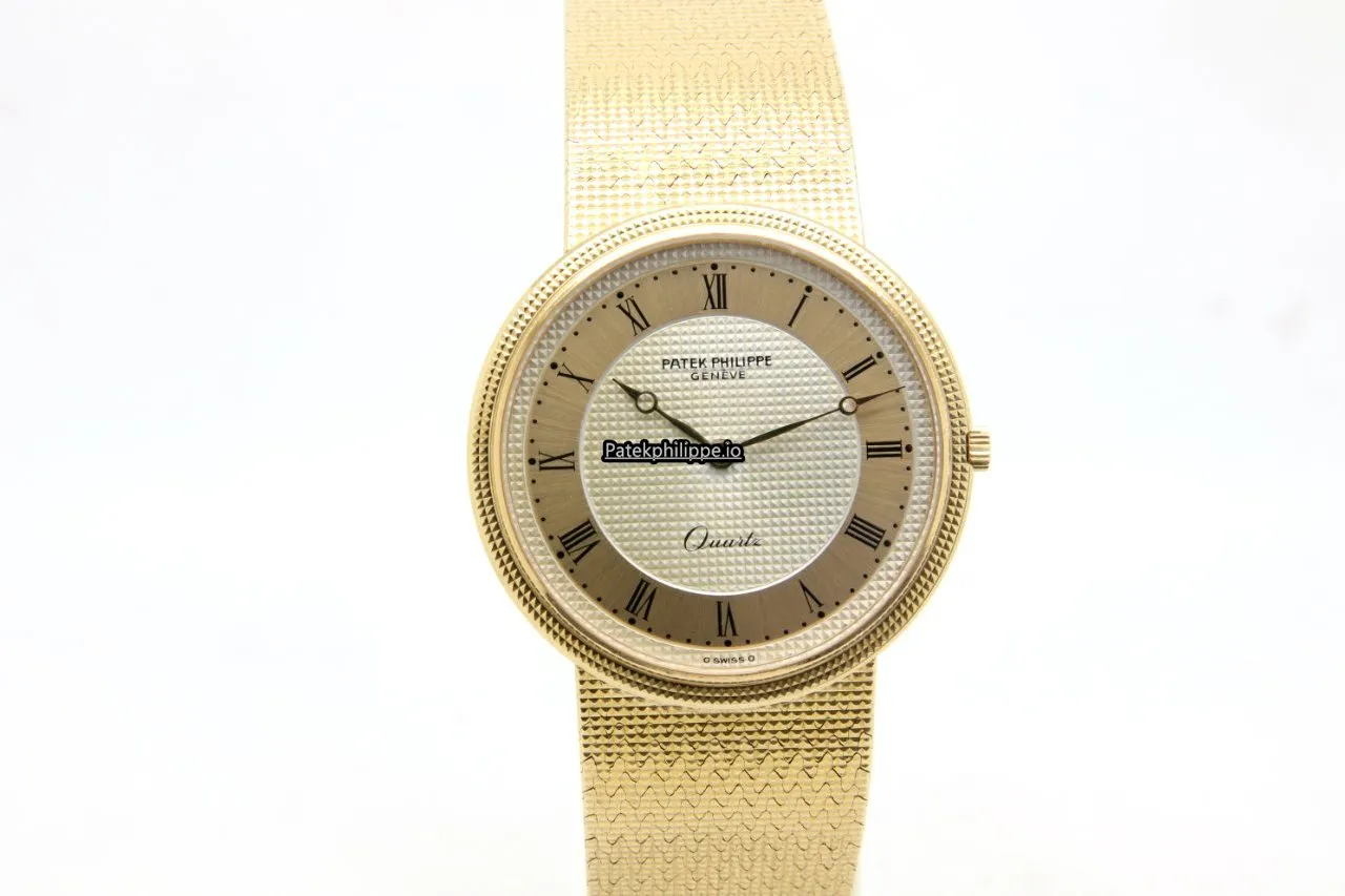 Patek Philippe Calatrava 33MM Yellow Gold Case Quartz