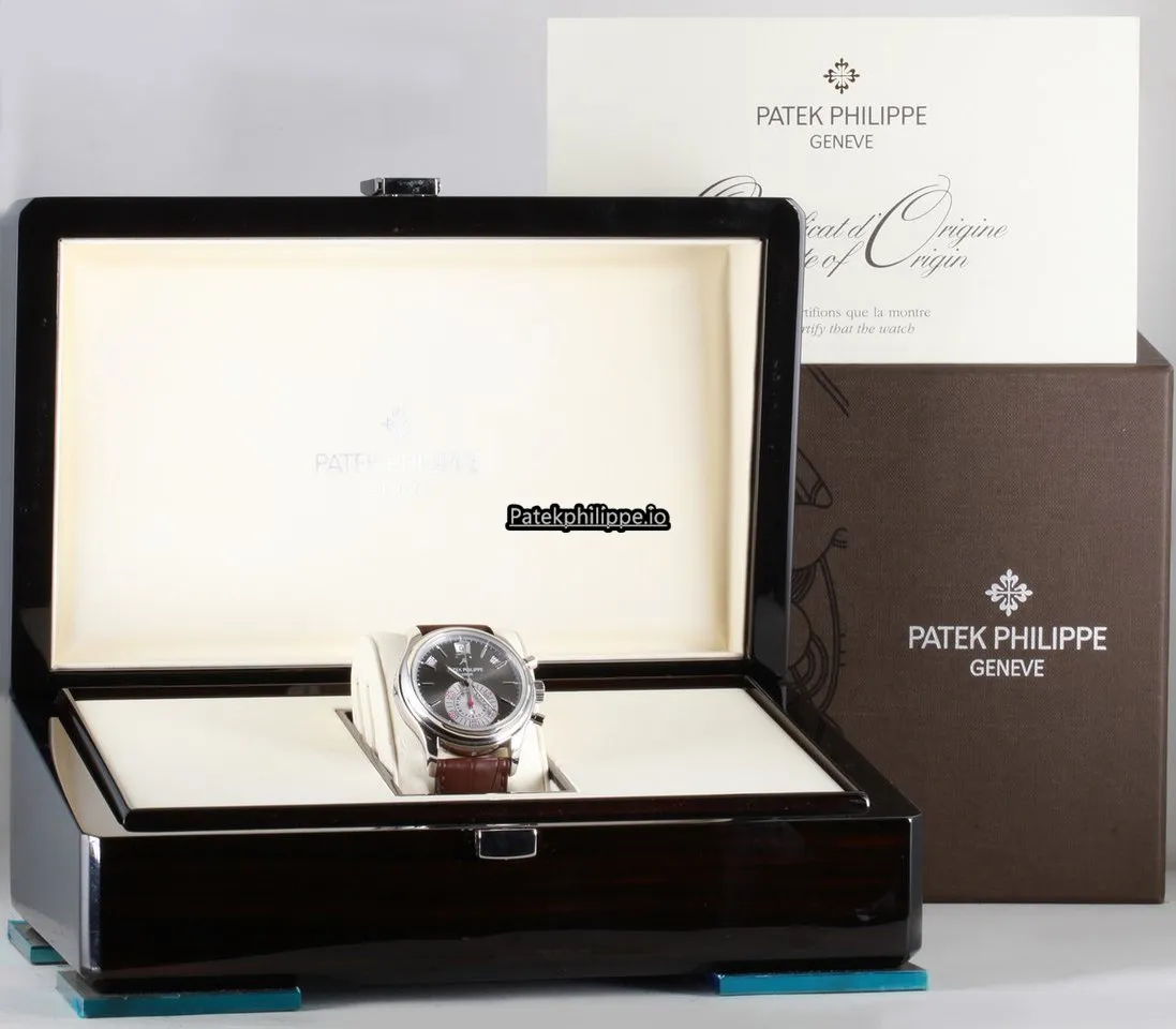 Alternative view of Patek Philippe Annual Calendar 5960p-001 40.5MM Platinum Case Automatic