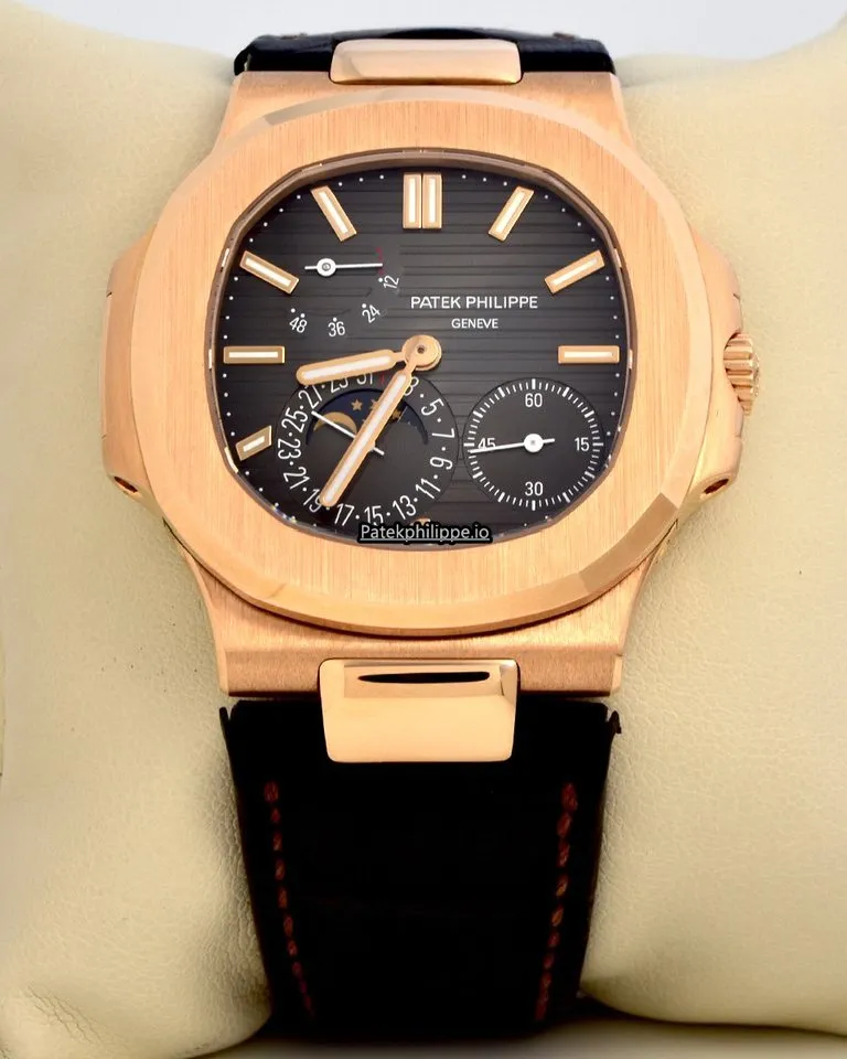 Alternative view of Patek Philippe Nautilus 5712r-001 40x38MM Rose Gold Case Automatic