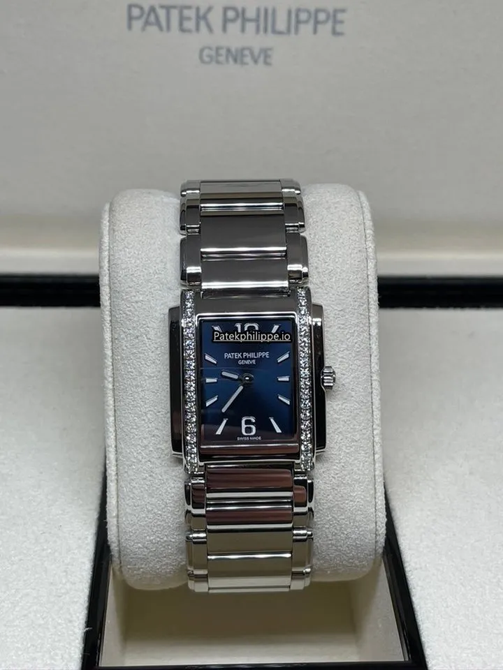 Alternative view of Patek Philippe Twenty-4 4910/10a-001 25x30MM Steel Case Quartz